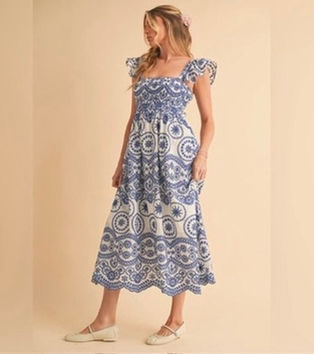 Sunday Up Midi Dress Womens M White Blue Eyelet Embroidery V-Neck Ruffle Sleeves
